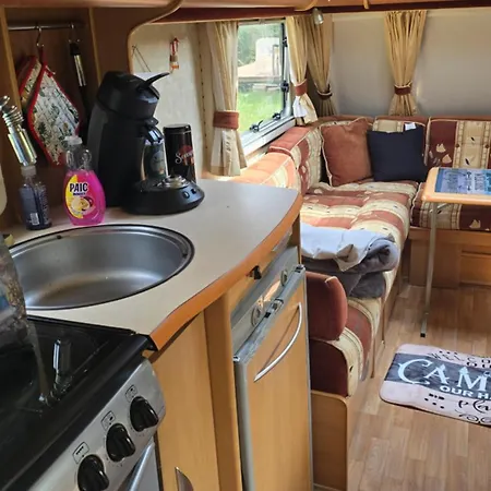 Caravane En Pleine Nature